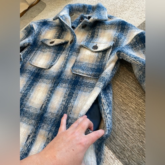 BAGATELLE Collection Plaid Brushed Shacket Womens Small Oversized Fuzzy Blue - Picture 8 of 15